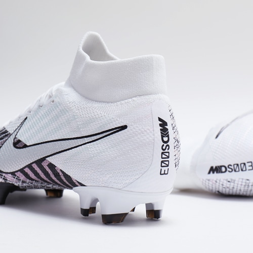 ﾅｲｷ ｽｰﾊﾟｰﾌﾗｲ 7 PRO MDS FG／サッカーショップKAMO