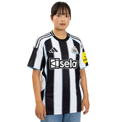 25-26 ニューカッスル・ユナイテッド HOMEユニフォーム／サッカー