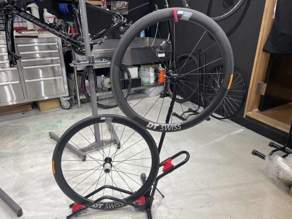 CEEPO MAMBA × DT SWISS ARC 1400 Dicut 48 + Panaracer AGILEST DURO