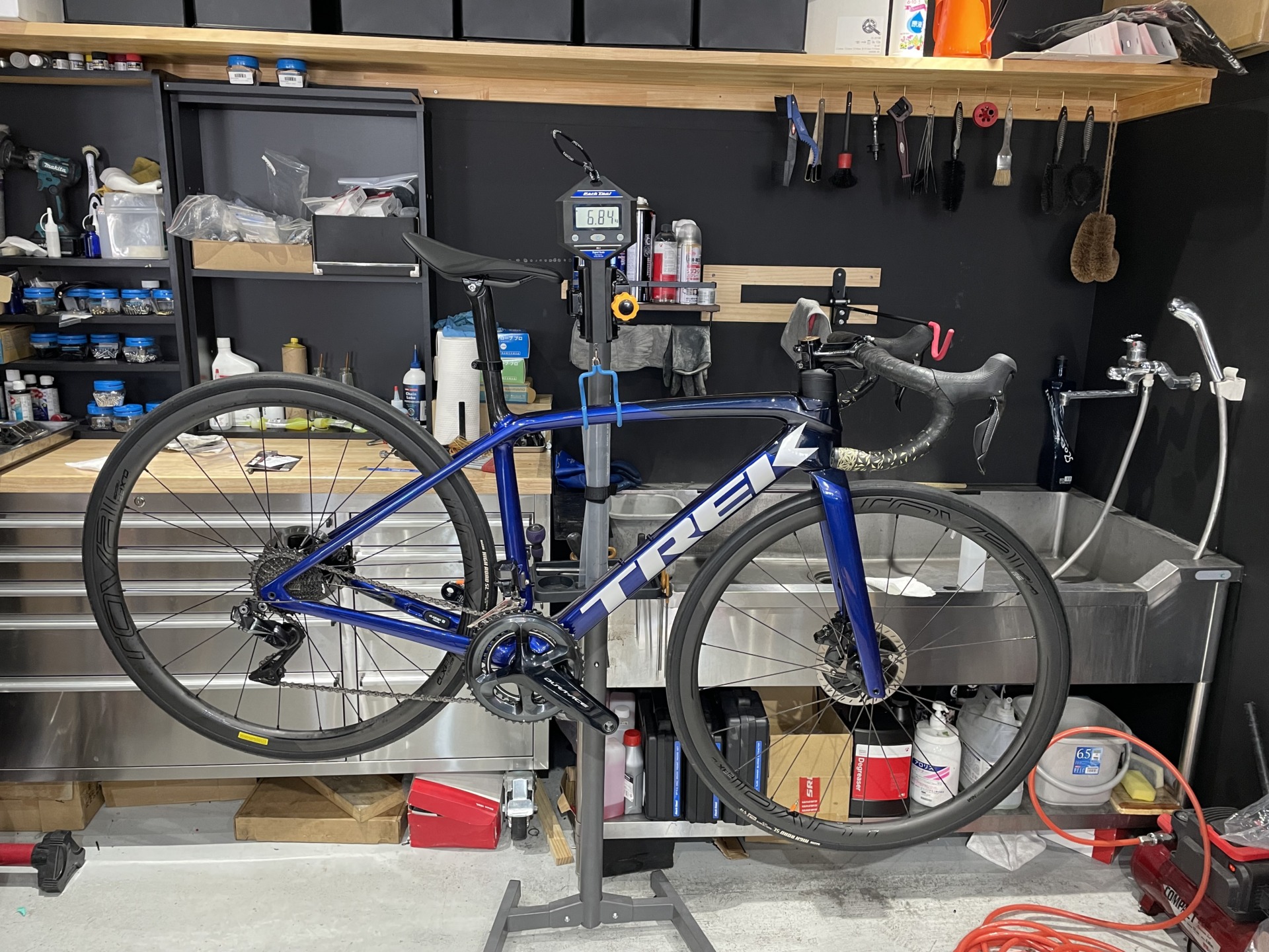 軽量化カスタム】TREK Emonda SLはどこまで軽くできるのか？スタッフ