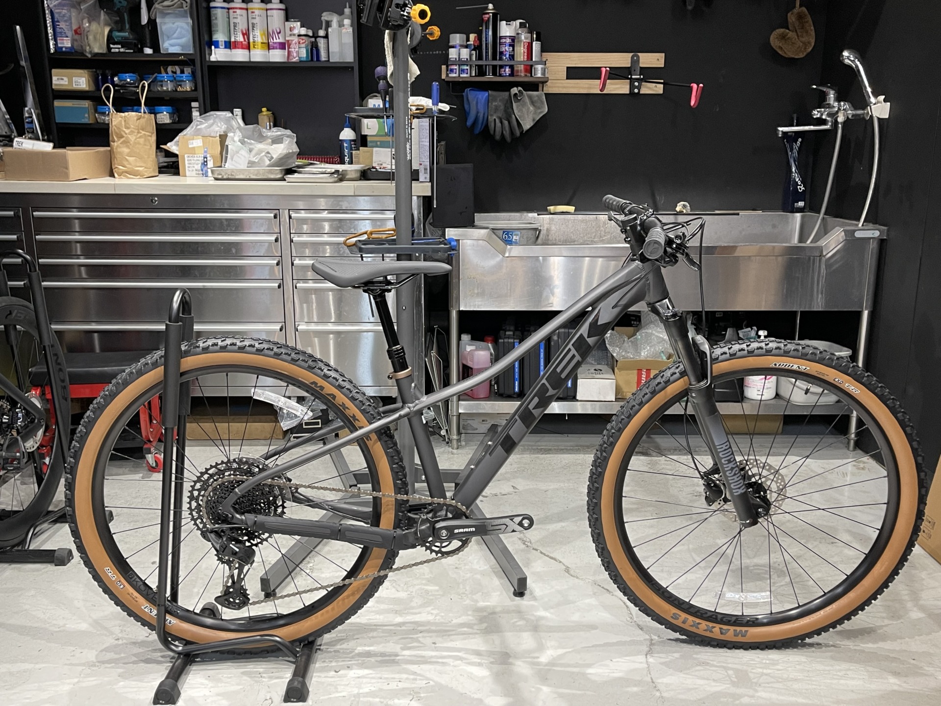 TREK Marlin 8 Gen 3 × 納車 | スターバイクス