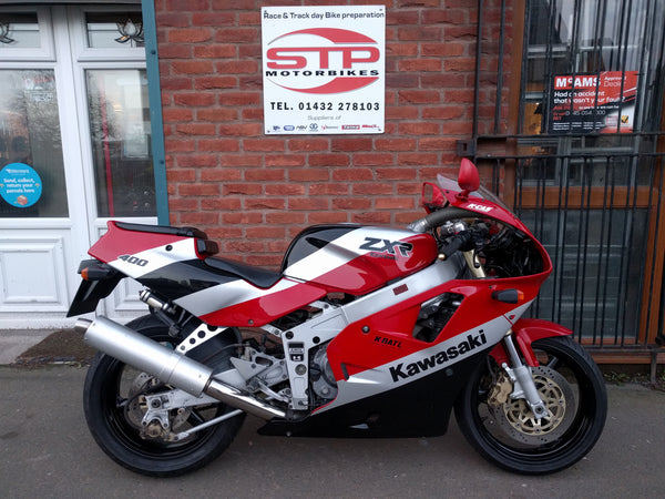 1990 Kawasaki ZXR400-H2 | STP Racing Products