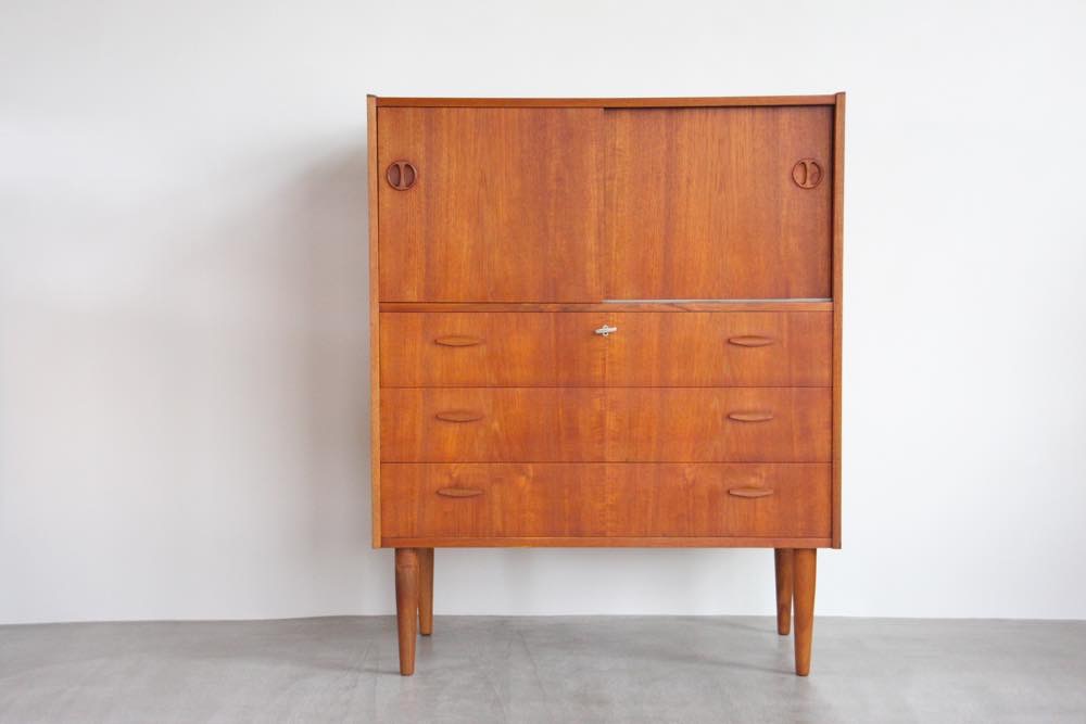 北欧ビンテージ家具/デンマーク チークチェスト引き戸+引き出し3段