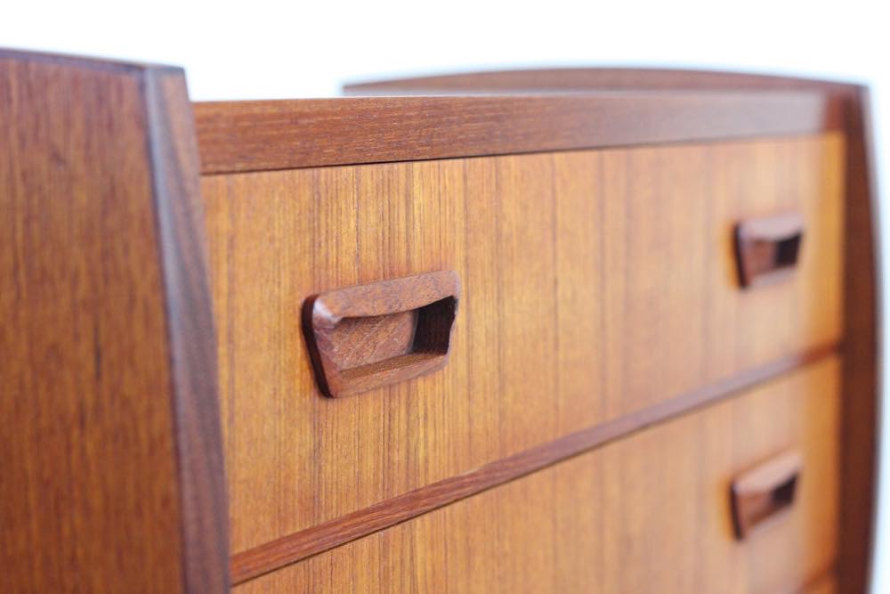 ビンテージ北欧家具/デンマーク製／チェストチーク3段