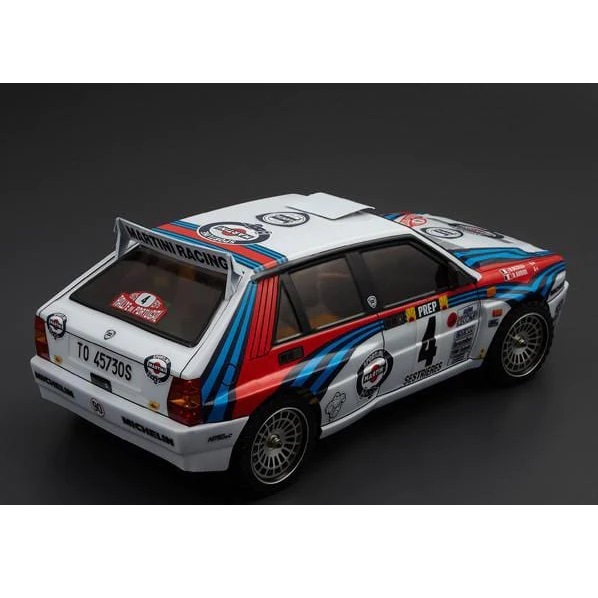 ランチアデルタHFインテグラーレ塗装済ボディ(ラリーレーシング