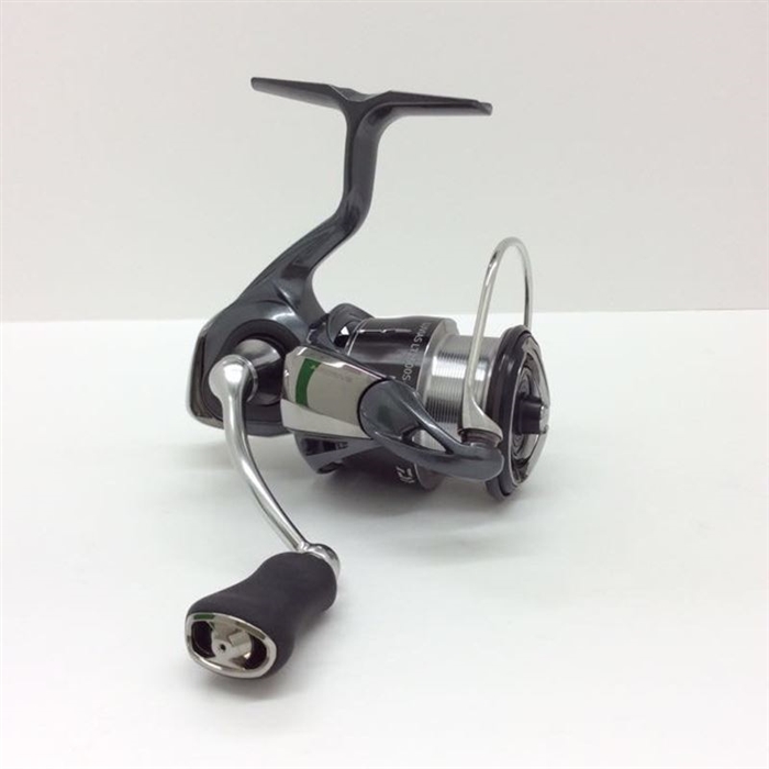 中古品】【ランク：S】ダイワ 24ルビアス LT2500S-XH【返品不可