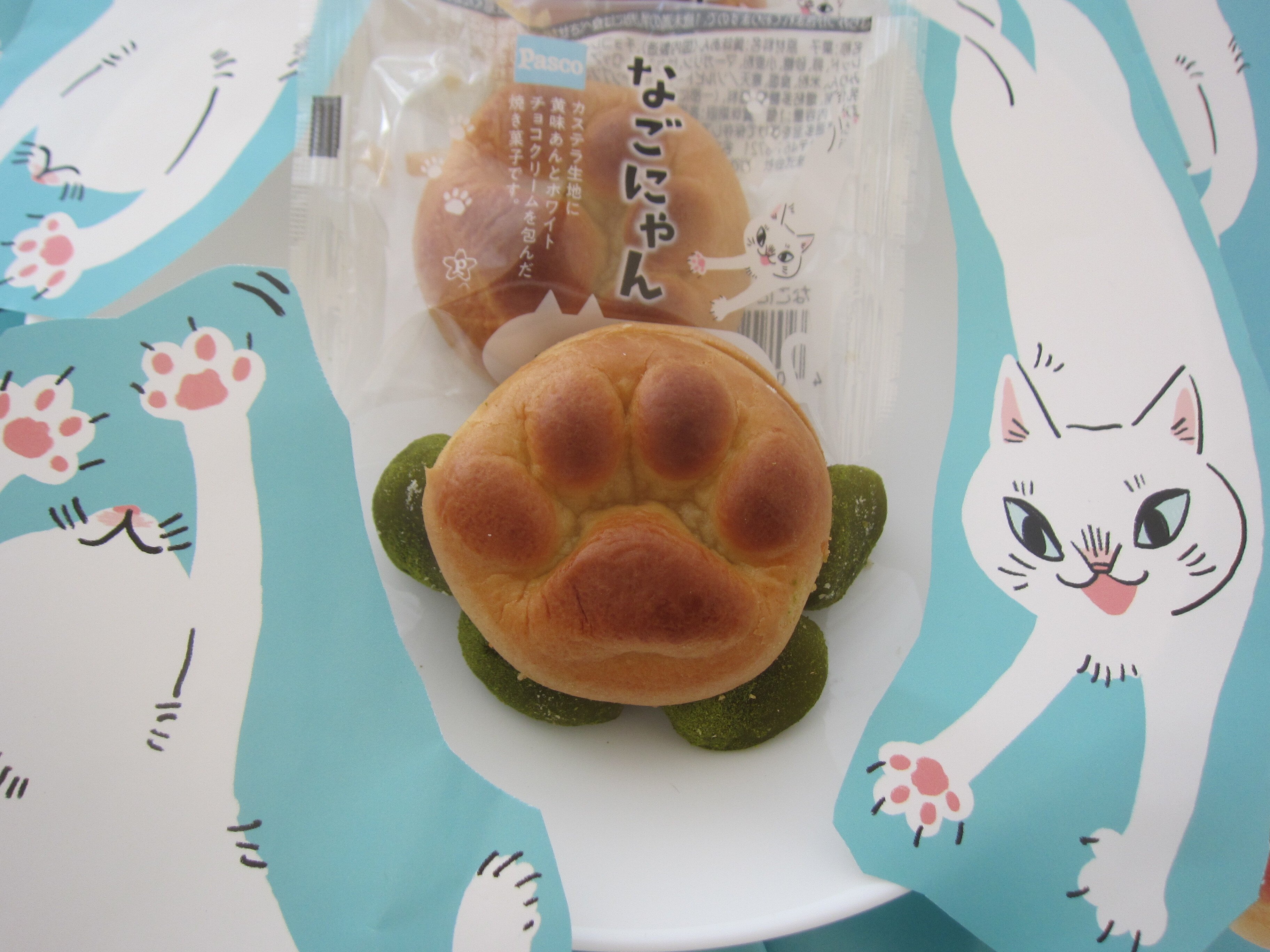 ユウケイママさん・なごにゃん🐾に、抹茶だんご