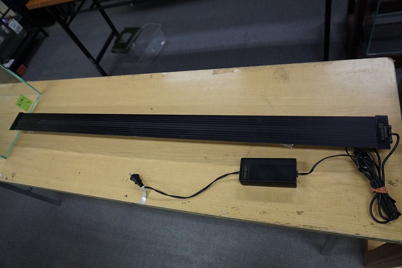 リユース品】【LEDライト】コトブキ工芸 フラットLED 1200水槽用
