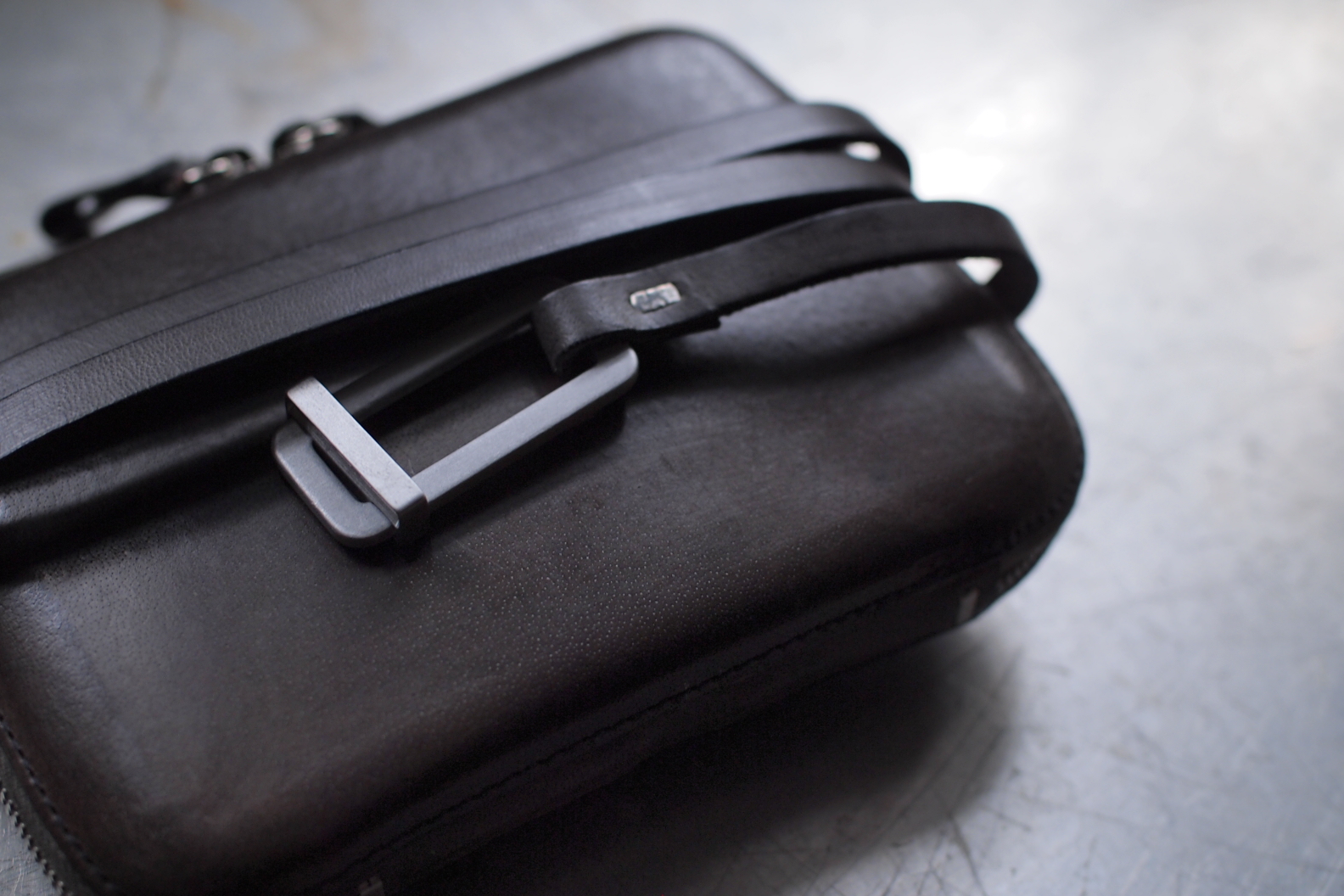 CECCHI DE ROSSI/ARMOR BELT BAGpeau de l'ours | peau de l'ours