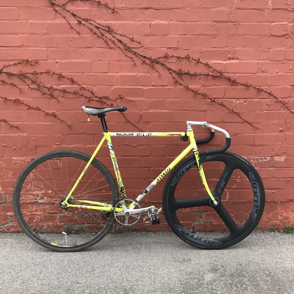 Vivalo. - Pedal Room