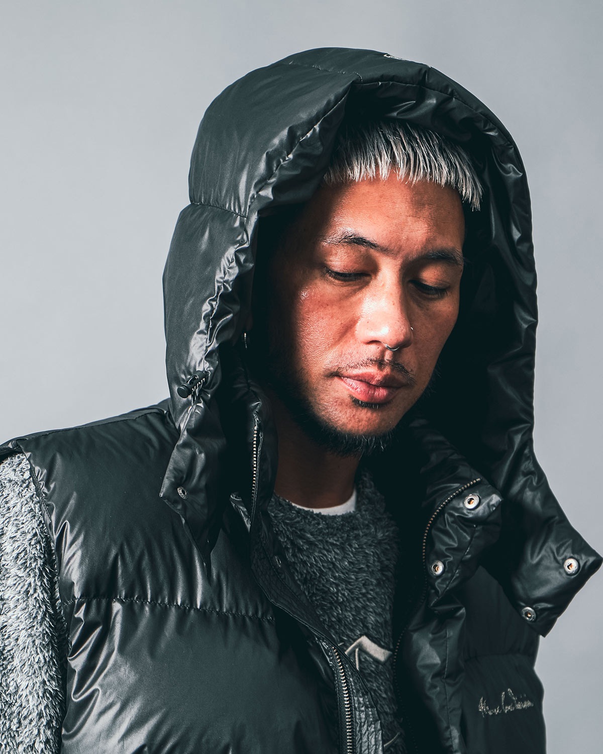 MCD DOWN VEST 着る人のスタイルに溶け込む、自由自在の2wayダウン