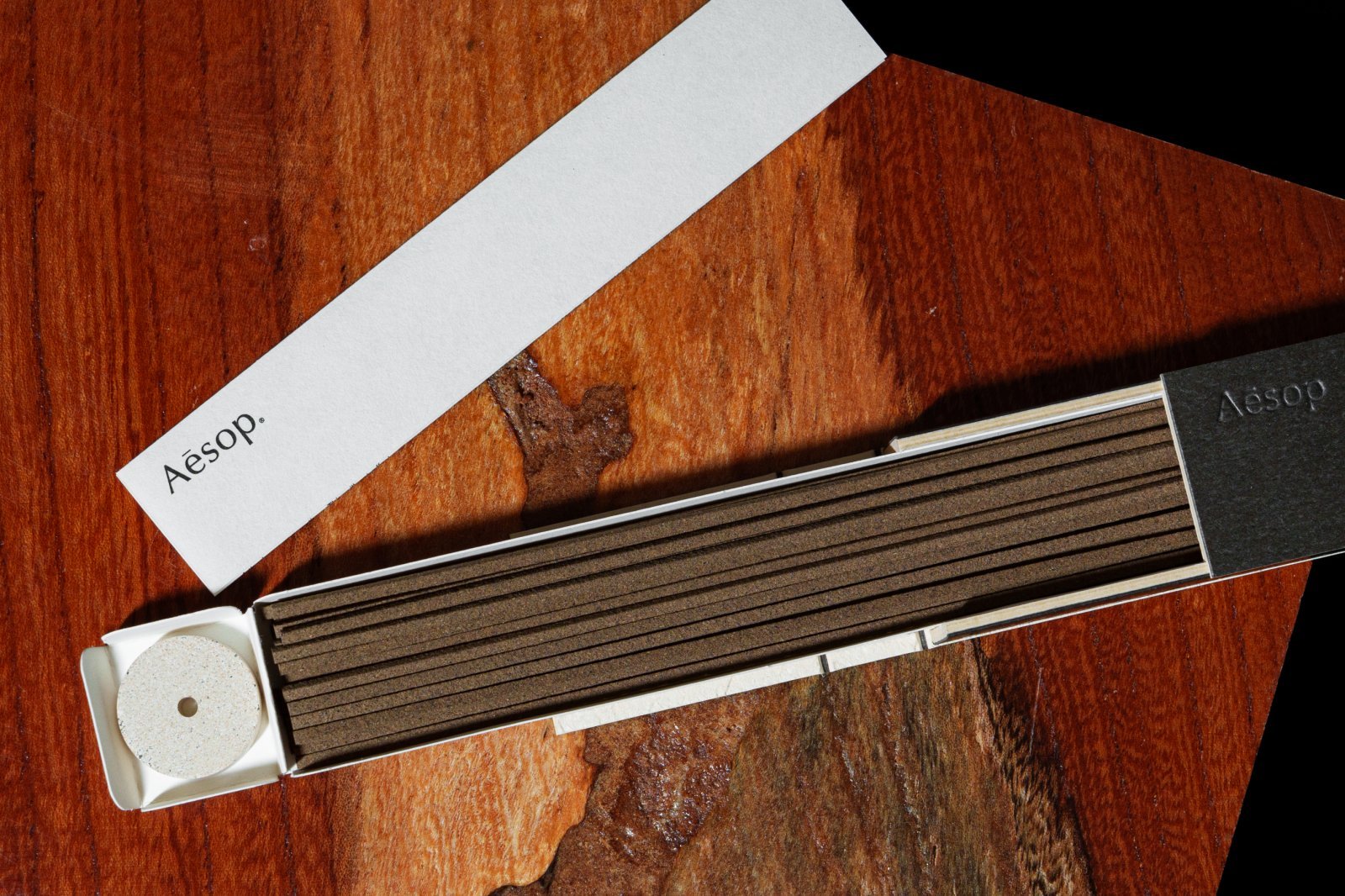 火を灯す30分間の香り】イソップが日本に注文したお香3型。すべて試し