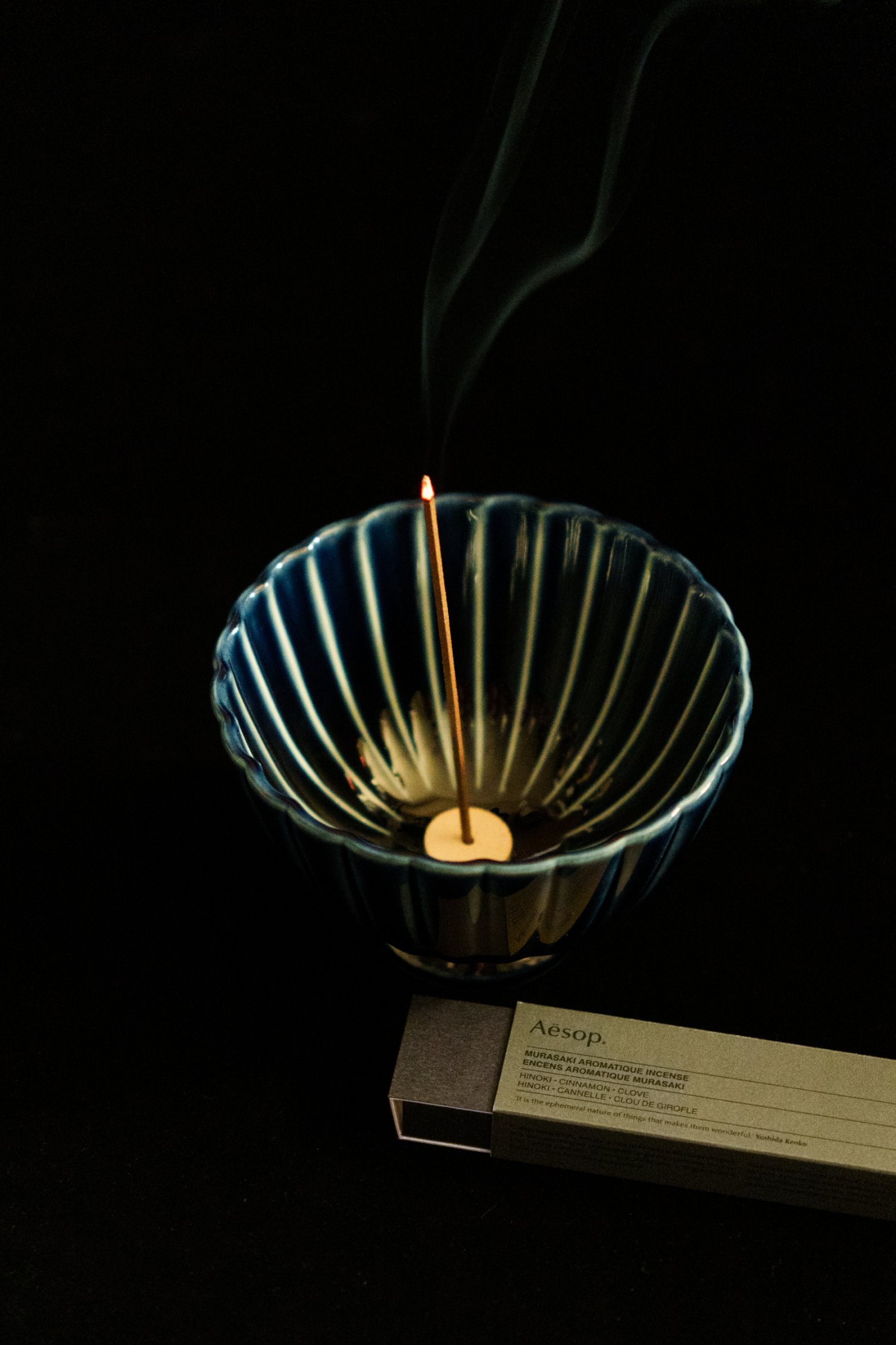 火を灯す30分間の香り】イソップが日本に注文したお香3型。すべて試し