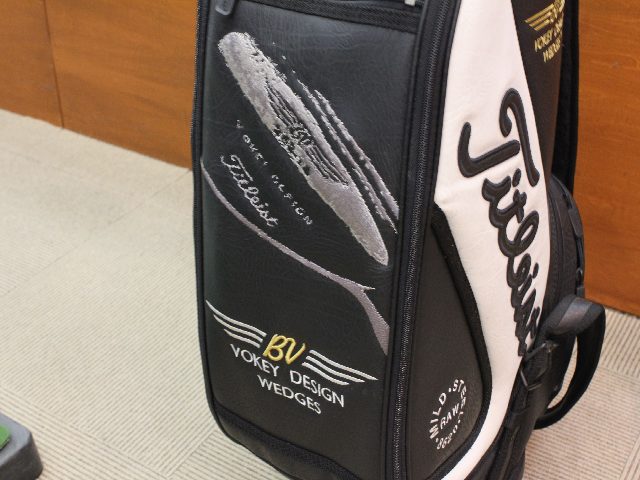 良品⭐︎限定品】タイトリスト キャディーバック VOKEY 黒 ゴールド