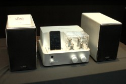 CAVジャパン、iPod対応フル真空管コンポ“VAZIO