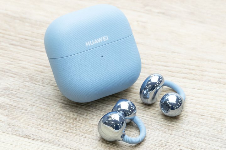 ワイヤレスイヤホン 機動戦士ガンダムSEED FREEDOMアスラン・ザラ