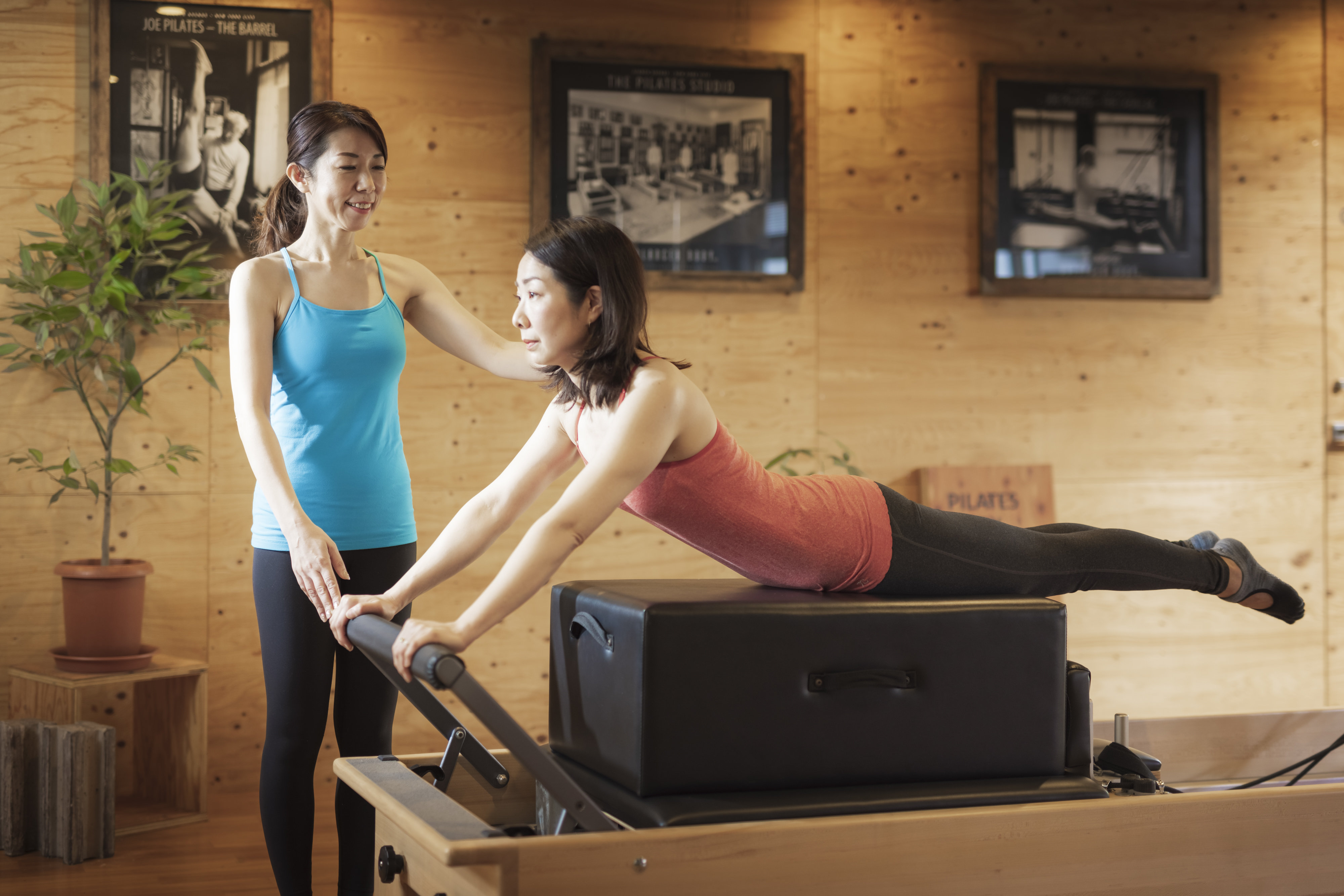 スタジオの様子】満員御礼！ピラティスボディスタジオのヤムナクラス