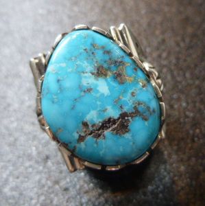 ナバホ Vernon・Begaye ヴァーノン・ビゲイ スタンプワーク キングマン