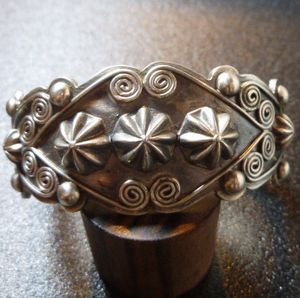 ナバホ Sunshine・Reeves サンシャイン・リーブス スタンプワーク