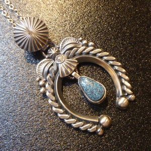 ナバホ Delbert・Gordon デルバート・ゴードン コンチョアップリケ