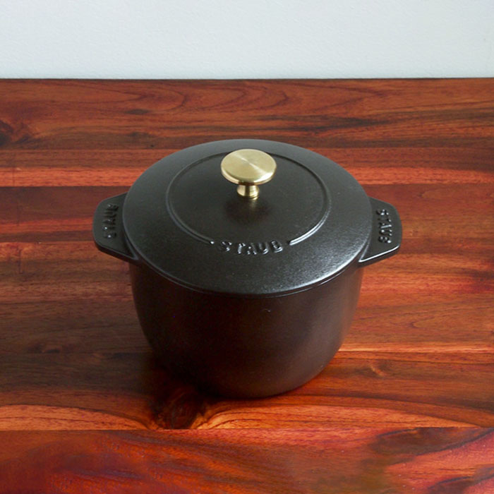 ストウブ ラ ココット デ ゴハン M 16cm ブラック / staub | 食器と