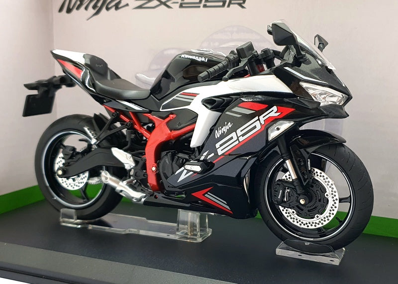 Aoshima 1/12 Scale 109700-3700 Kawasaki Ninja ZX-25R Monkey