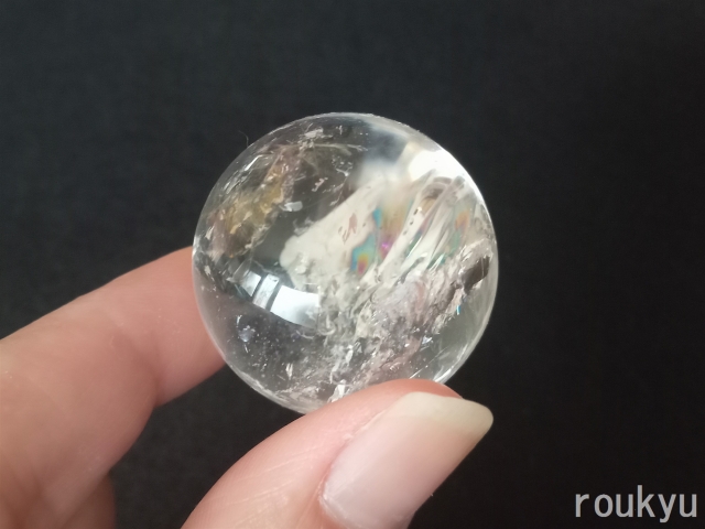虹入り水晶丸玉（丸玉）【R-Quartz24-002】