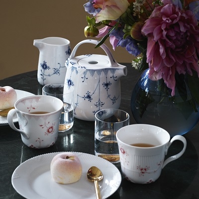 ブルーエレメンツ ティーポット 950ml|ロイヤル コペンハーゲン 公式