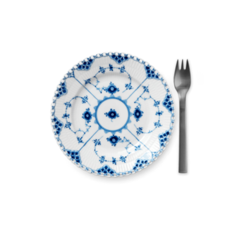 ブルーフルーテッド フルレース プレート 17cm|ロイヤル