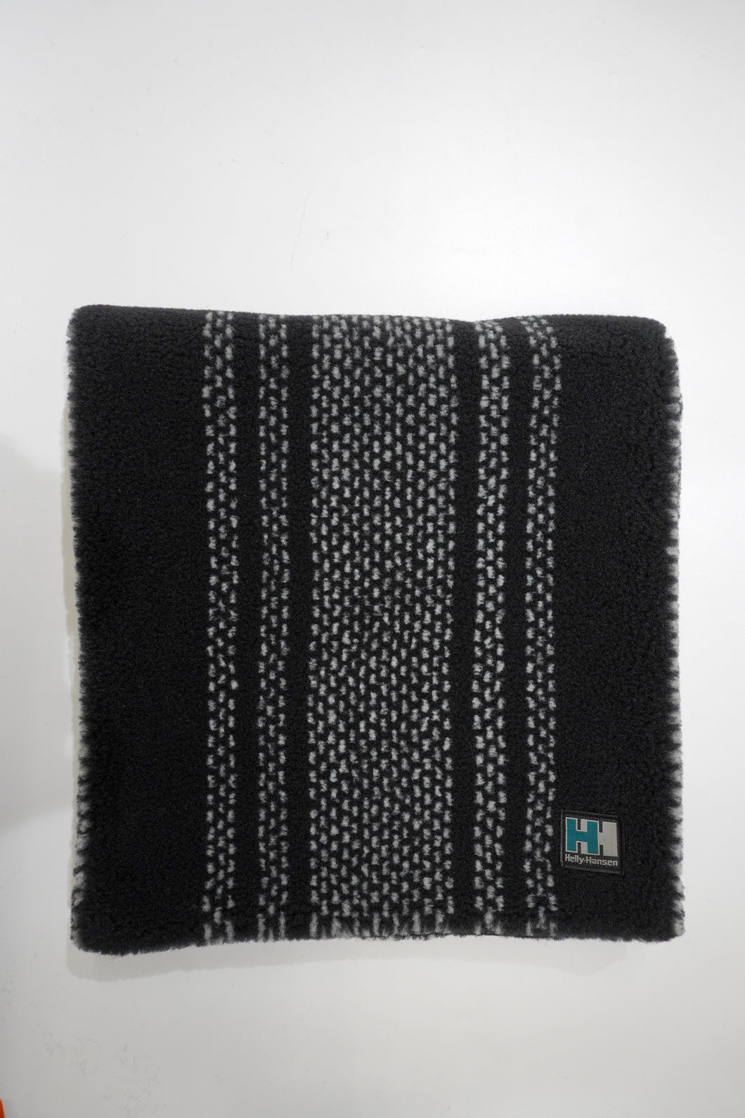 CATPR SCARF FIBERPILE® HH x DCDT – Roots Bonds ONLINE STORE