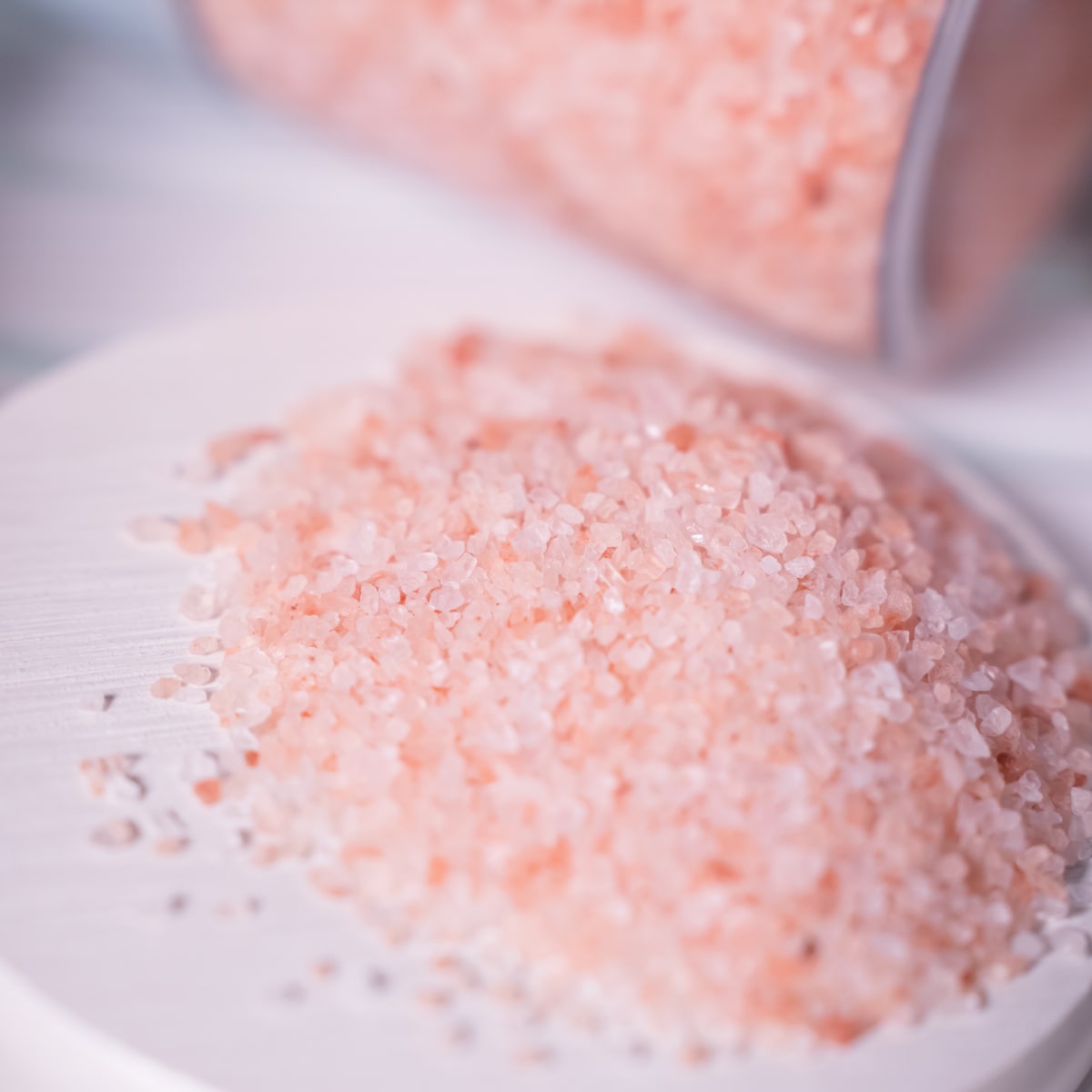 ローズアロマバスソルト | バラの香りに包まれる至福のバスタイム