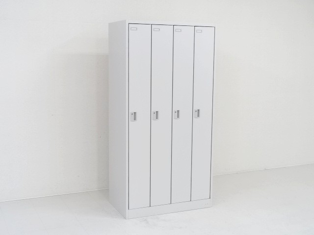 中古｜コクヨ｜LK｜4人用ロッカー・スチール製更衣用ロッカー・鍵