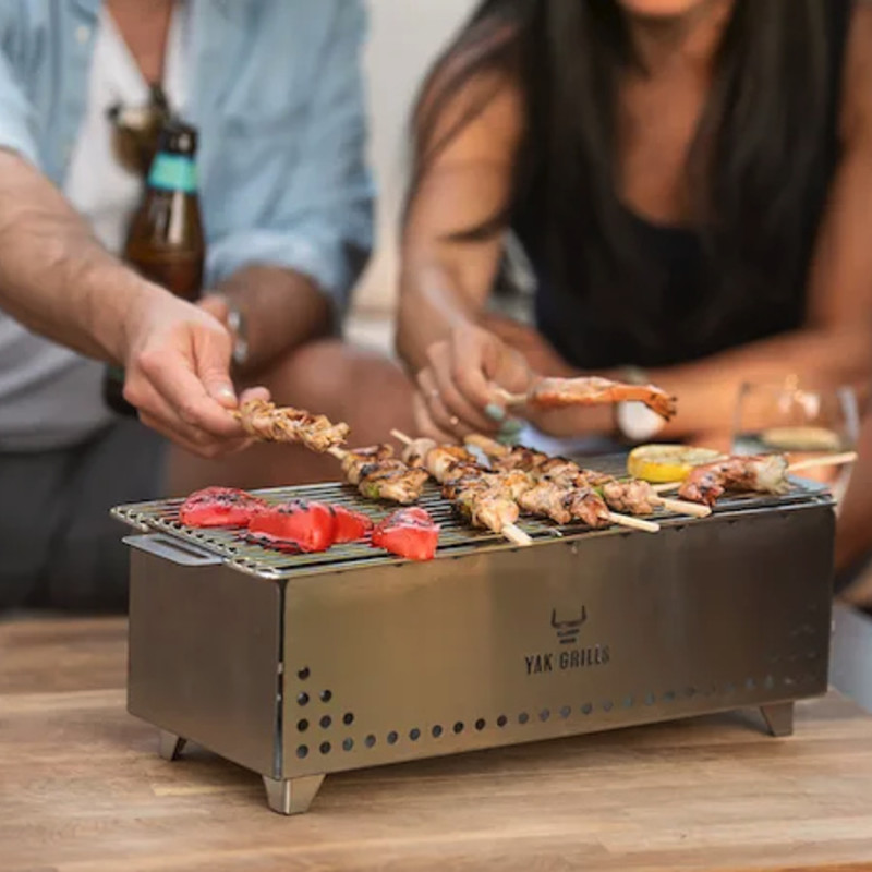 Yak Grills｜テーブルで串焼きが楽しめるステンレス製火鉢グリル