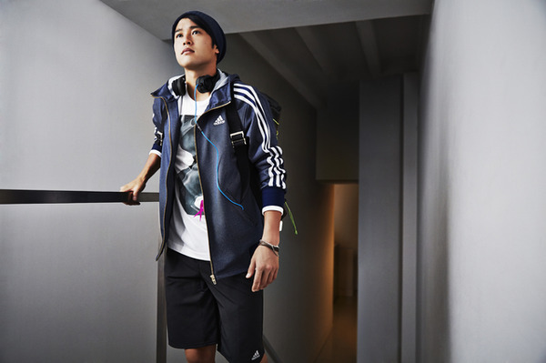 内田篤人、アディダスのオン・オフ兼用ジャージ着こなす | RBB TODAY