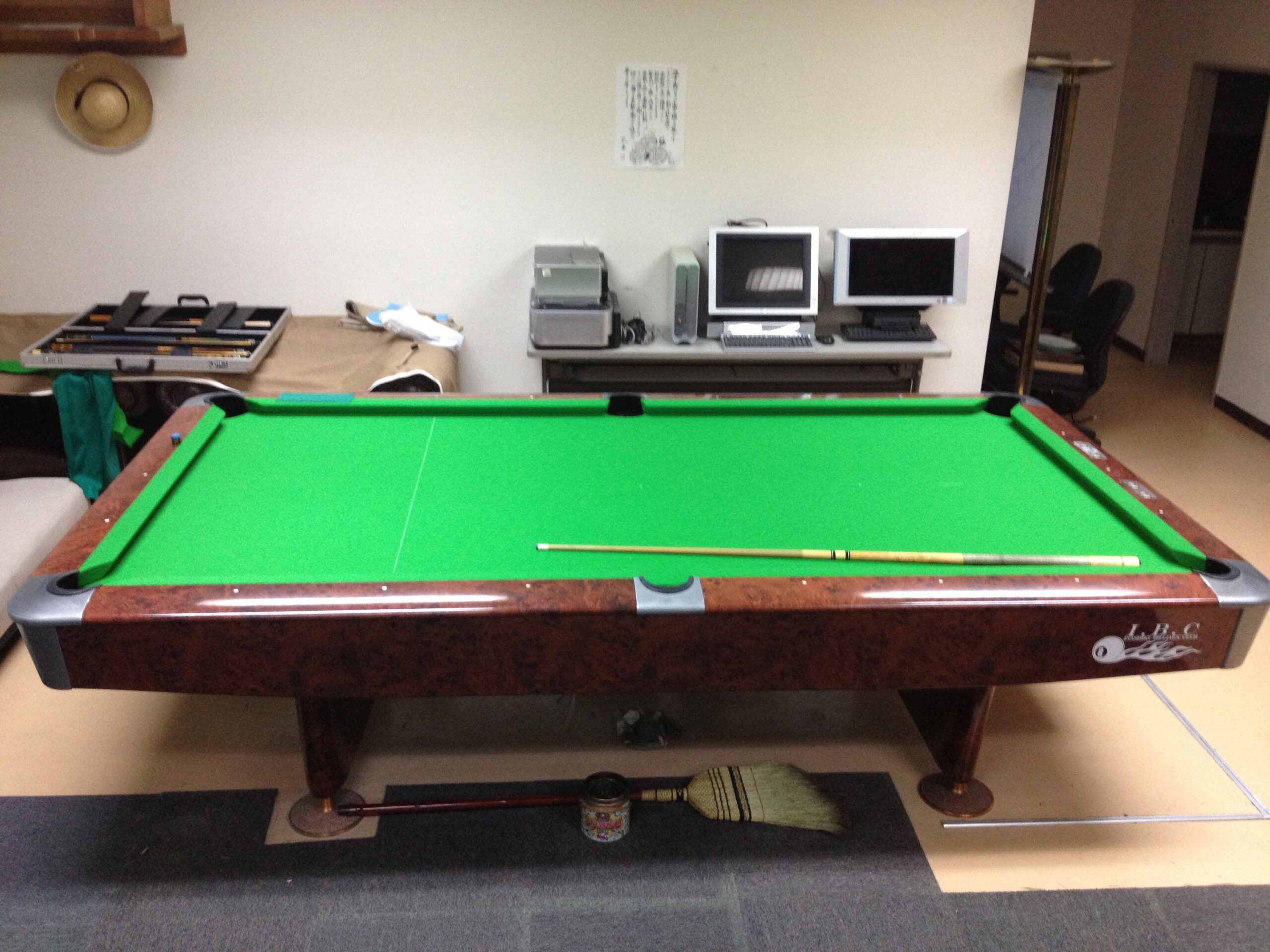 ビリヤード台の組み立て - リペアー・リユース ヒロシゲ ～遺品整理