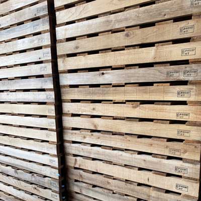 リユースパレット.com / 【中古】木製中古パレット 1100×1100 片面使用