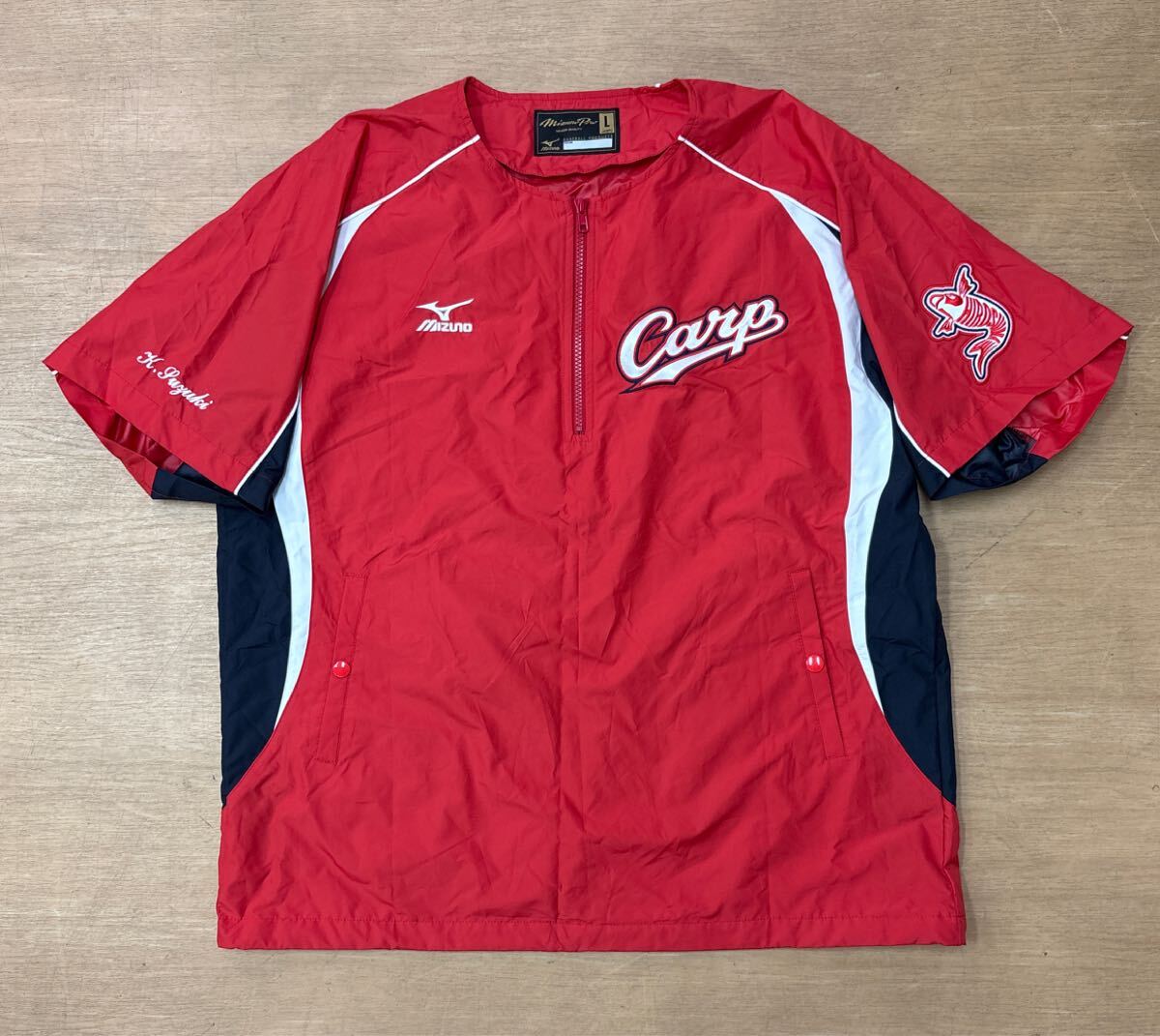 広島 東洋 カープ 実使用 トレーニングジャケット ミズノ サイズL 鈴木