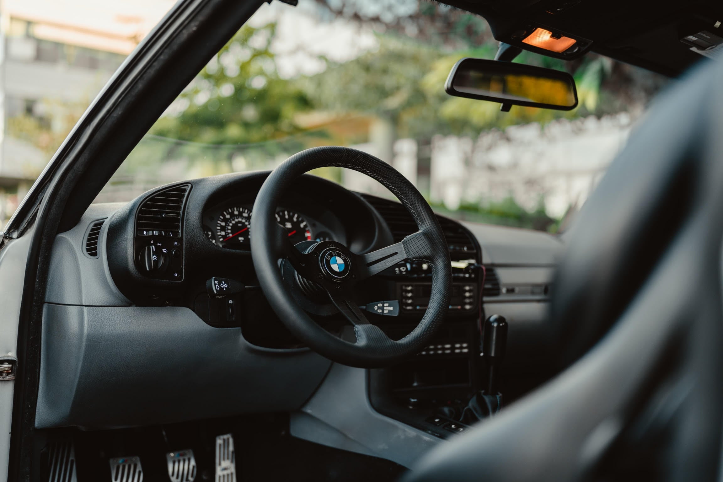 Renown Chicane Dark Steering Wheel – Renown USA