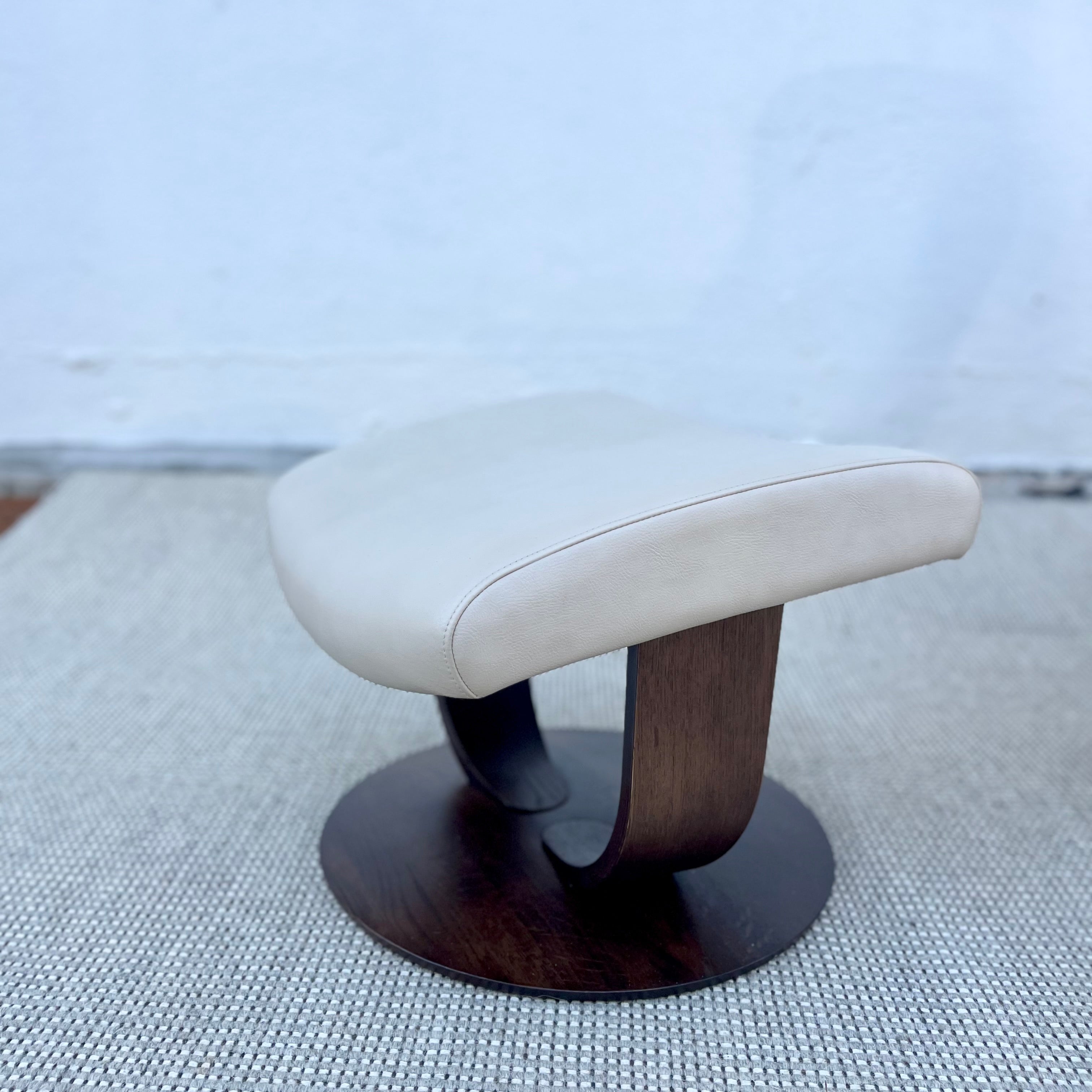 カリモク家具 ザ・ファースト リクライナー オットマンセット RU7200 S