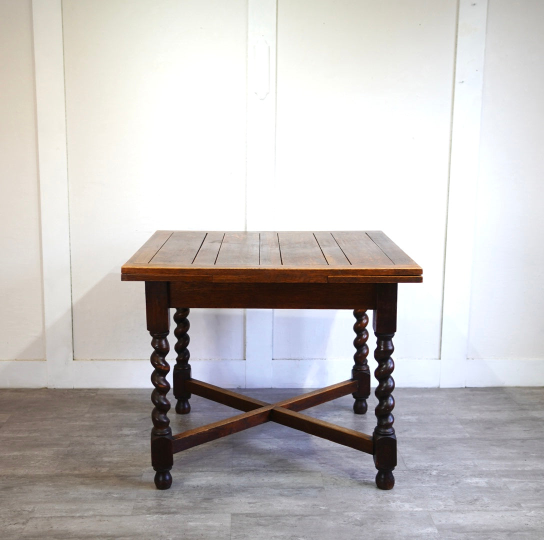 ツイストレッグ ドローリーフダイニングテーブル 伸長式テーブル 英国