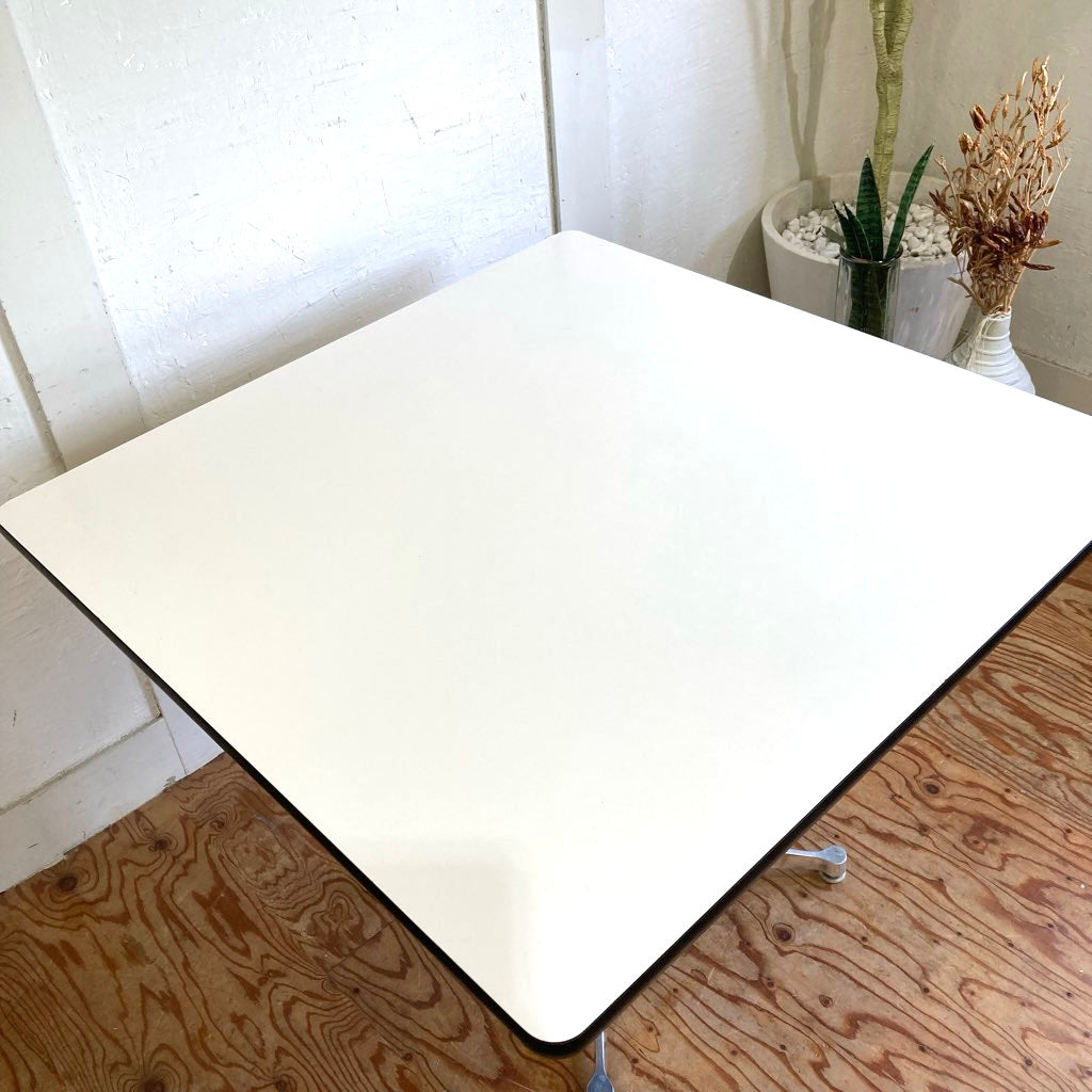 ハーマンミラー / Herman Miller スクエアテーブル コントラクトベース