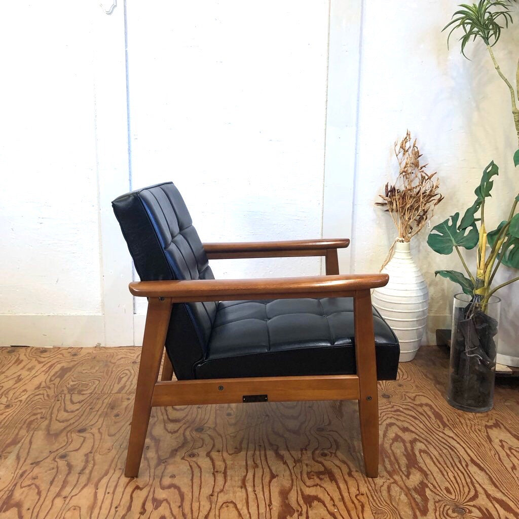 カリモク60 / karimoku Kチェア スタンダードブラック アームソファ 1