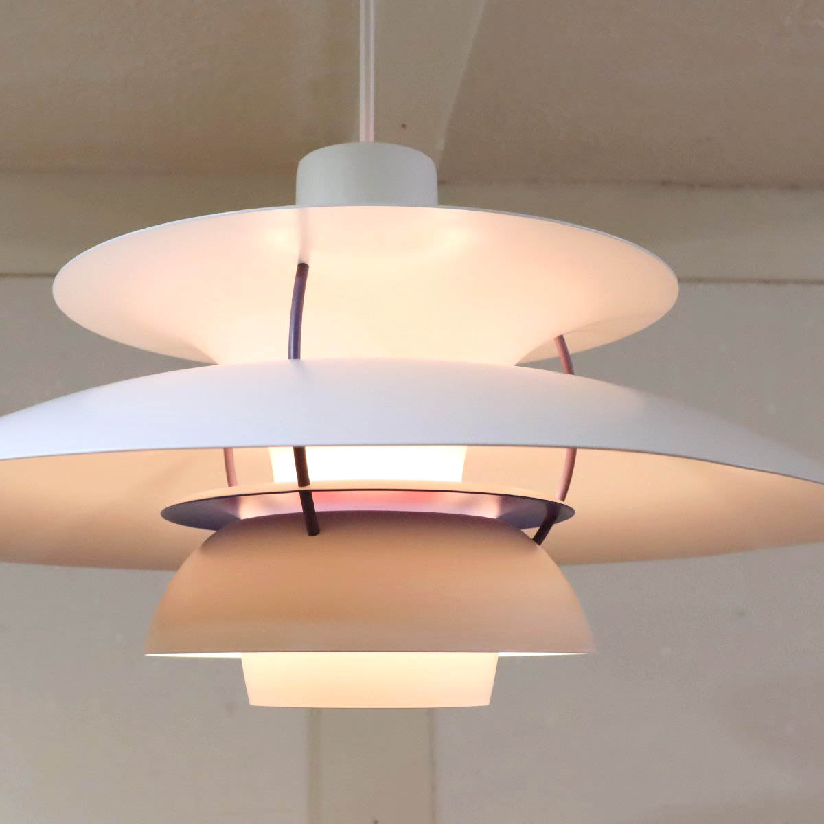 ルイスポールセン / Louis Poulsen PH5 クラシックホワイト ペンダント