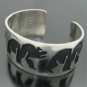 HOPI/ホピ族 Lawrence Saufkie/ローレンス・スフキー ベア 3本足