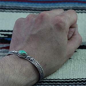 ナバホ族 Orville White モーニングスター バングル 【送料無料】