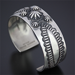 ナバホ族 Sunshine Reeves オールドスタイル バングル 【送料無料】