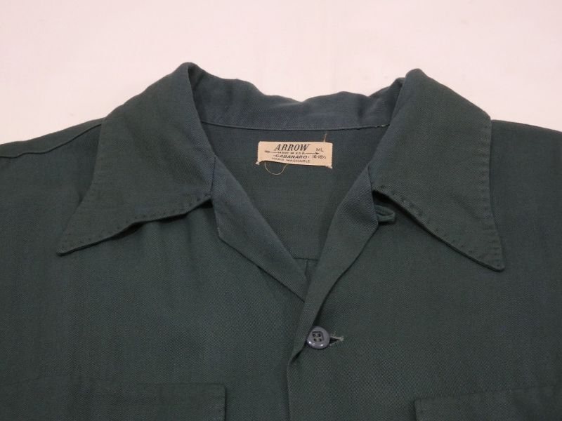 40s 50s ARROW BLANK PLAIN GREEN RAYON GABARDINE SQUARE SHIRT with