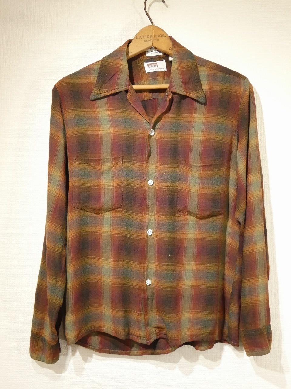 60s 70s MONTGOMERY WARD OMBRE SHADOW PLAID RAYON SHIRT - RICUR