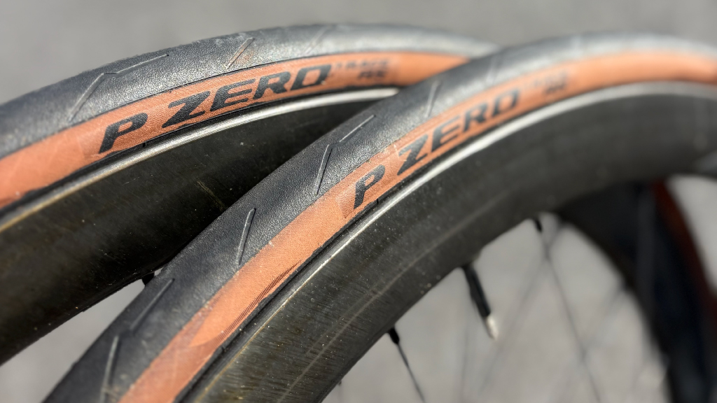 ピレリ P ZERO RACE RS 登場！：最速のDNAを受け継いだ新基準