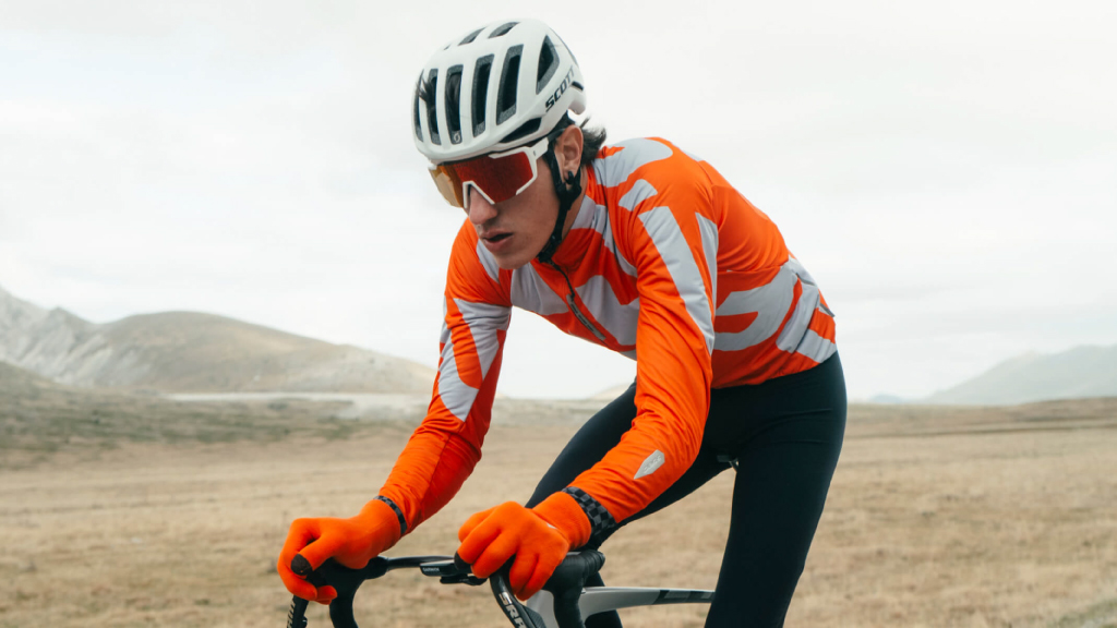 Q36.5 新製品】Gregarius Winter Jacket：革新的なソフトシェルで冬の